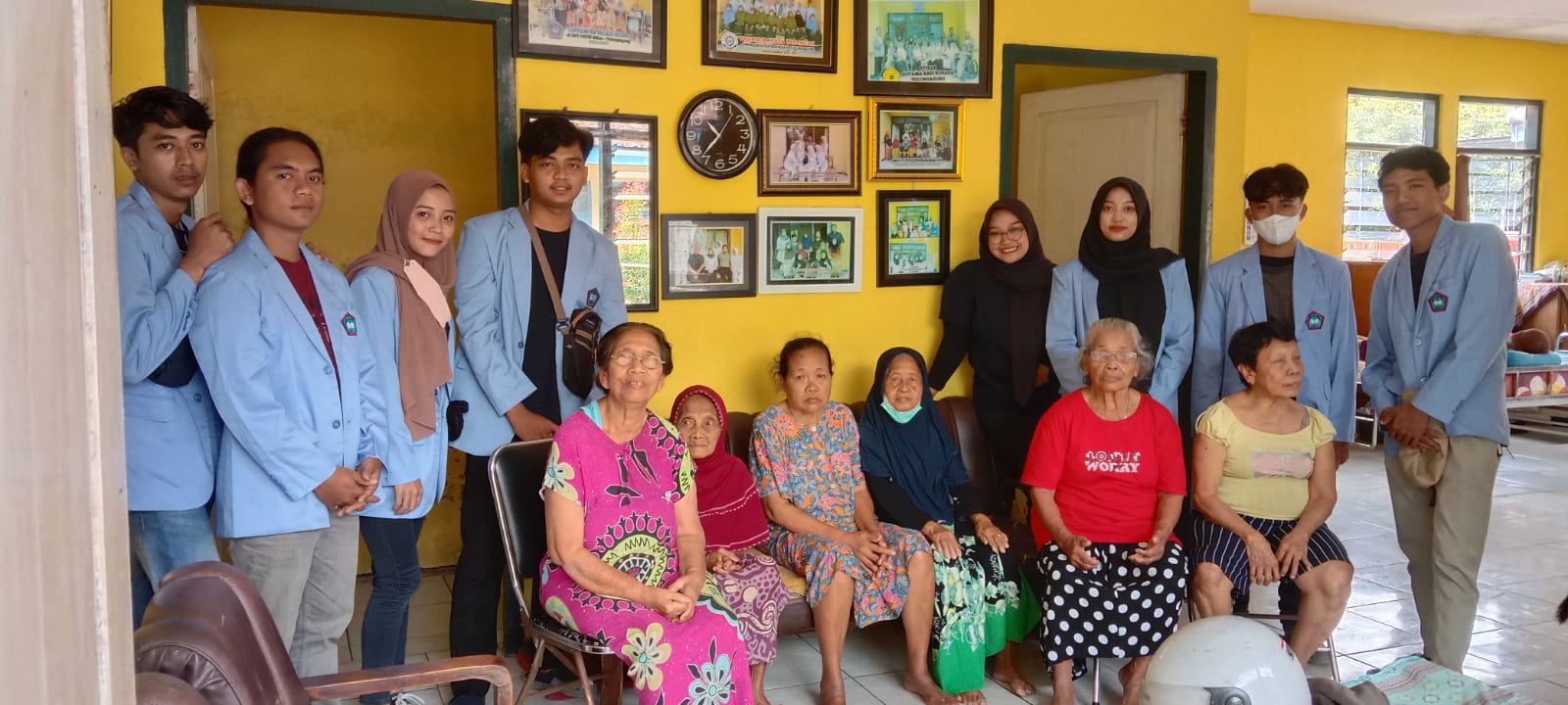 Kunjungan Mahasiswa Fakultas Pertanian Universitas Tulungagung ke Panti Werdha Kabupaten Tulungagung